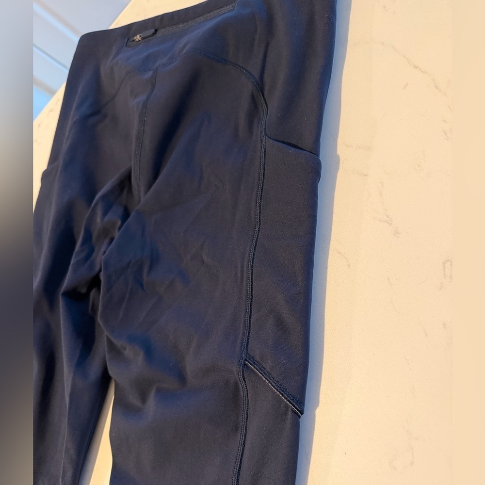 Lululemon Speed Up Tight Full-On Luxtreme in True Navy Size 4 - Picture 6 of 13